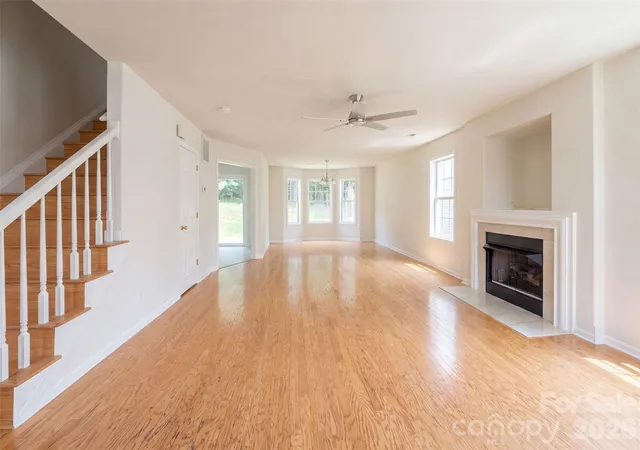 Photo 3 of Single family home for sale at 5714 Waverly Lynn Ln, Charlotte, NC 28269 | MLS# 4408920 | Listing updated on 2026-10-08