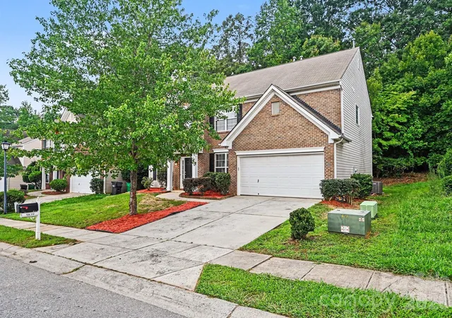 3rd image of 9839 Jeanette Cir, Charlotte, NC 28213 | MLS# 4408924