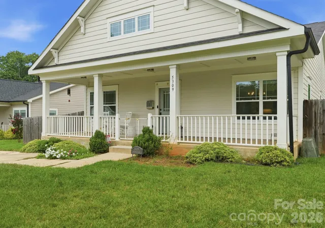 image of 5309 Tarrywood Ln, Charlotte, NC 28205 | MLS# 4408943