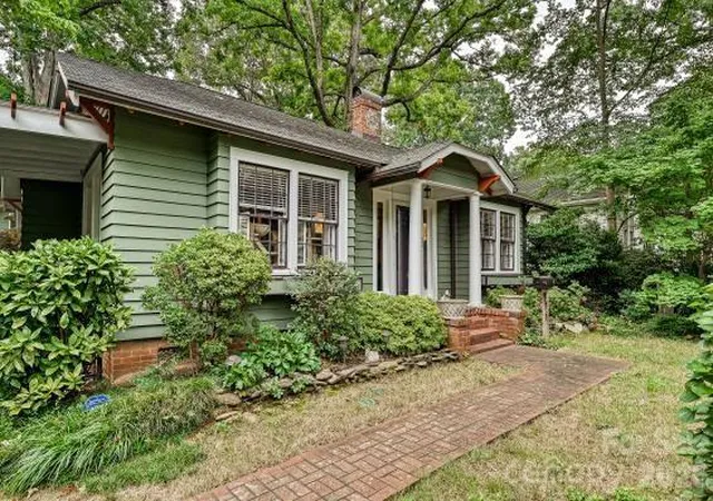 2nd image of 1532 The Plz, Charlotte, NC 28205 | MLS# 4408955