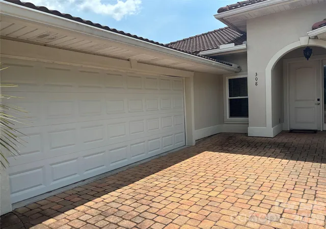Photo 2 of Single family home for sale at 308 Glenridge Dr, Little River, SC 29566 | MLS# 4408959 | Listing updated on 2026-10-07