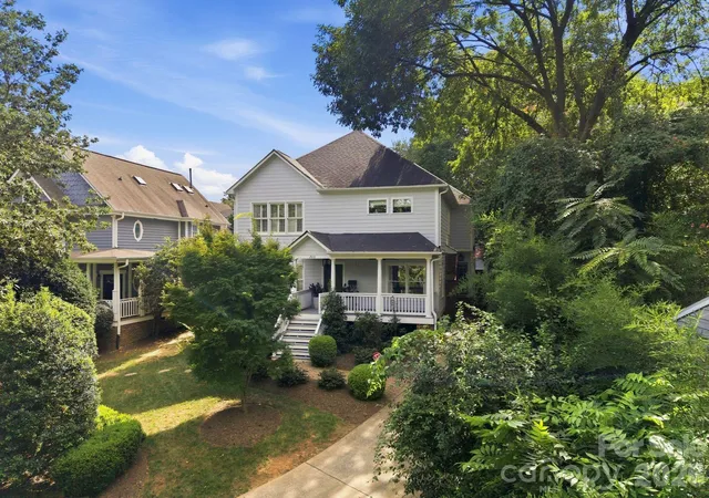 Photo 1 of Single family home for sale at 2013 Victorian Pl, Charlotte, NC 28203 | MLS# 4408968 | Listing updated on 2026-09-30
