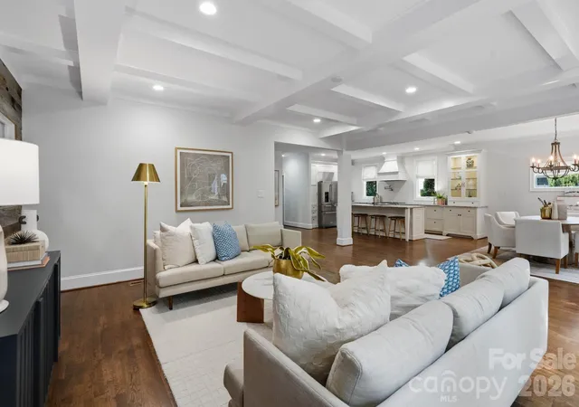 Photo 3 of Single family home for sale at 2013 Victorian Pl, Charlotte, NC 28203 | MLS# 4408968 | Listing updated on 2026-09-30