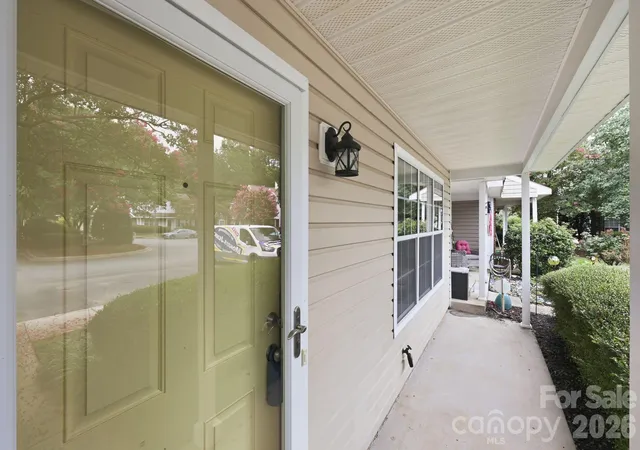 5th image of 3274 Summercroft Ln, Charlotte, NC 28269 | MLS# 4408970