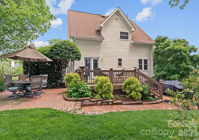 Photo 4 of Single family home for sale at 1315 Mistletoe Ridge Pl NW, Concord, NC 28027 | MLS# 4408982 | Listing updated on 2026-07-30