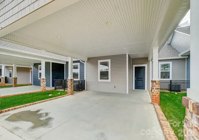 2nd image of 2866 15th Avenue Pl Se, Hickory, NC 28602 | MLS# 4408998