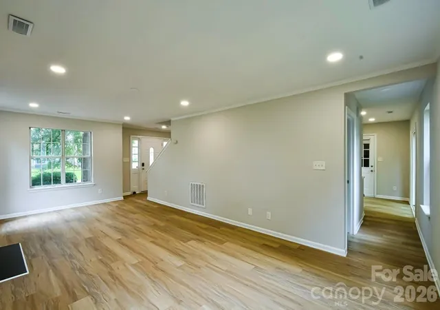 3rd image of 6020 Running Deer Rd, Charlotte, NC 28214 | MLS# 4409010