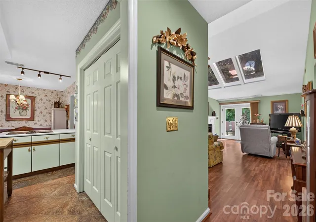 Photo 3 of Sale Pending at 1630 12th Street NE, Hickory, NC 28601 | MLS# 4409034 | Listing updated on 2026-08-28