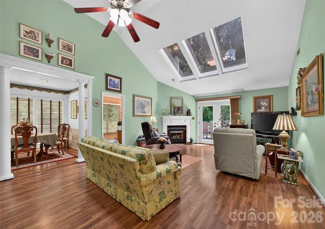 Photo 4 of Sale Pending at 1630 12th Street NE, Hickory, NC 28601 | MLS# 4409034 | Listing updated on 2026-08-28