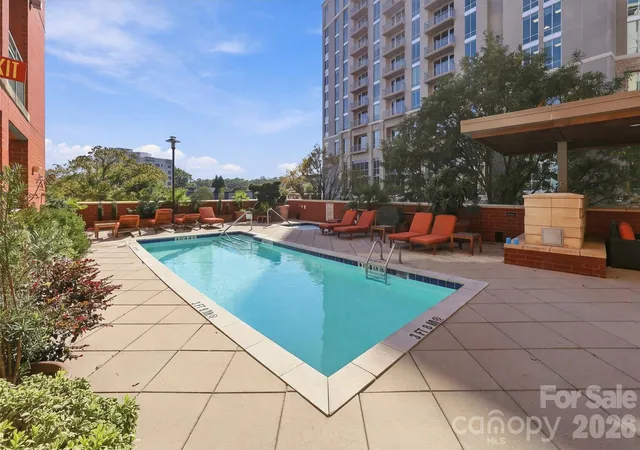 Condo for sale at 701 Royal Ct #704, Charlotte, NC 28202 | MLS# 4409038