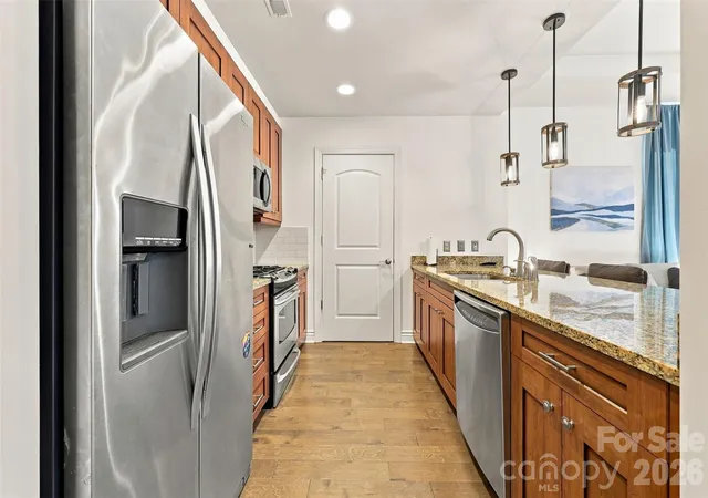 Photo 3 of Condo for sale at 701 Royal Ct #704, Charlotte, NC 28202 | MLS# 4409038 | Listing updated on 2026-10-31