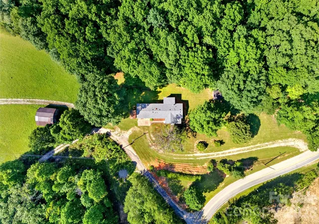 Photo 32 of Single family home for sale at 967 Moffitt Hill Rd, Old Fort, NC 28761 | MLS# 4409055 | Listing updated on 2026-09-29