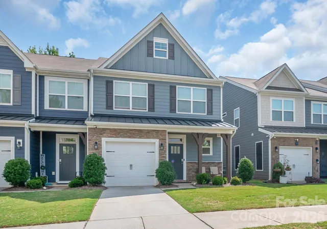 1st image of 8026 Saluda Dr, Charlotte, NC 28269 | MLS# 4409063