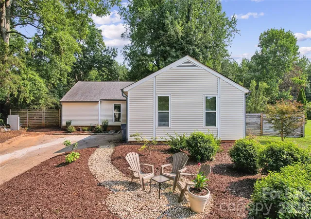 1st image of 3554 Jared Ct, Matthews, NC 28105 | MLS# 4409066