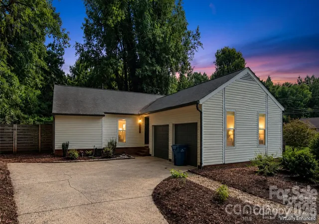 Photo 1 of Single family home for sale at 3554 Jared Ct, Matthews, NC 28105 | MLS# 4409066 | Listing updated on 2026-10-06