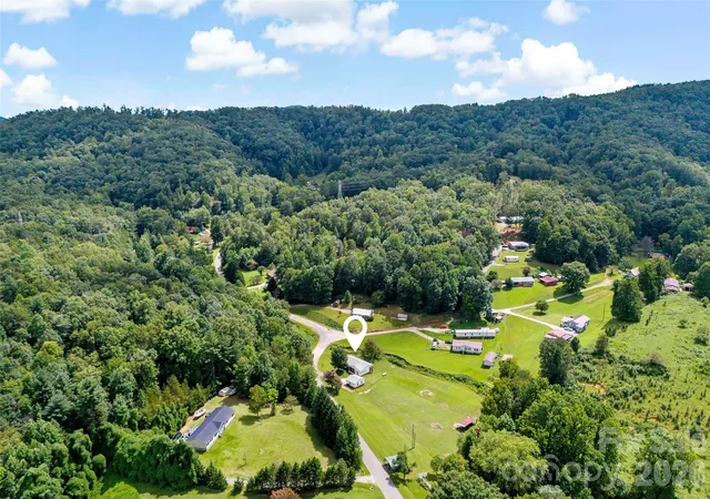 Photo 34 of Single family home for sale at 204 Quail Hollow Rd, Marion, NC 28752 | MLS# 4409069 | Listing updated on 2026-08-26
