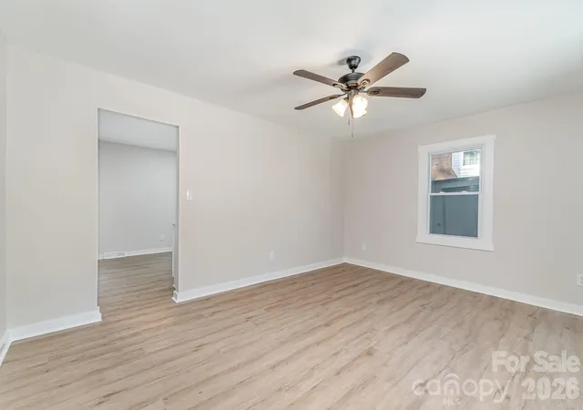 Photo 4 of Single family home for sale at 6557 Covecreek Dr, Charlotte, NC 28215 | MLS# 4409078 | Listing updated on 2026-10-22