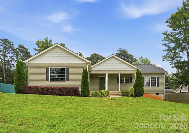 Photo 1 of Single family home for sale at 4888 Slanting Brg Rd, Sherrills Ford, NC 28673 | MLS# 4409082 | Listing updated on 2026-09-17