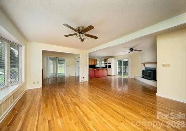 Photo 3 of Single family home for sale at 821 Tanasee Gap Rd, Balsam Grove, NC 28708 | MLS# 4409086 | Listing updated on 2026-09-03