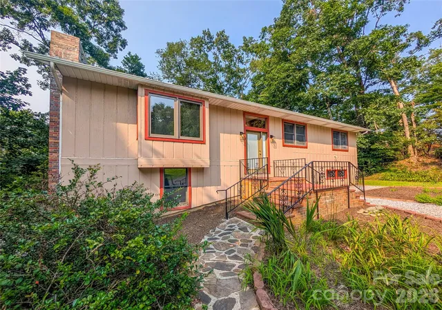 2nd image of 328 Wooded Valley Ln, Burnsville, NC 28714 | MLS# 4409092