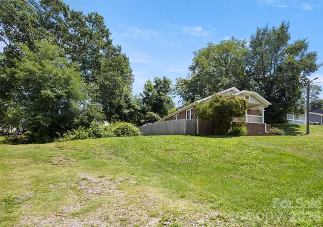 Photo 2 of Single family home for sale at 49 East St, Asheville, NC 28803 | MLS# 4409095 | Listing updated on 2026-09-16