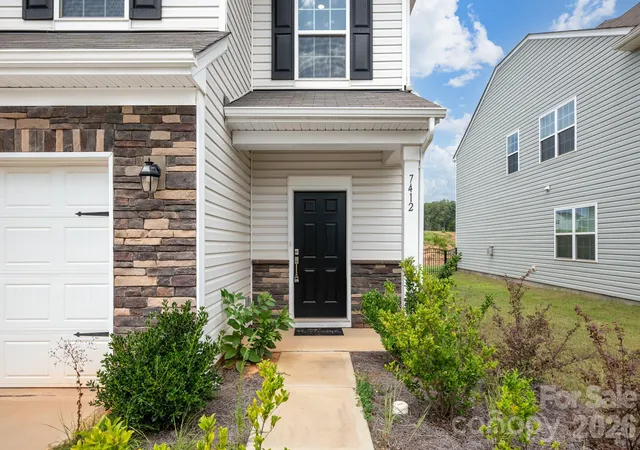 2nd image of 7412 Echoing Hills Ln, Maiden, NC 28650 | MLS# 4409105