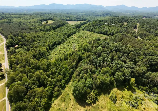 18th image of 3469 Jamestown Rd, Morganton, NC 28655 | MLS# 4409121