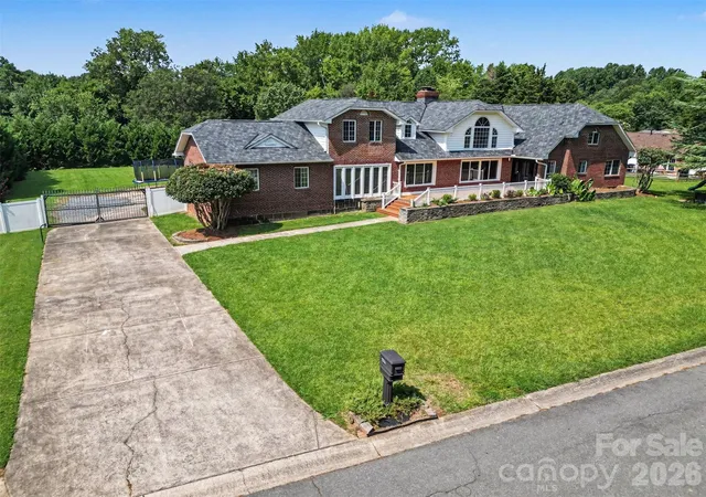 3rd image of 5914 Hanna Ct, Charlotte, NC 28212 | MLS# 4409124