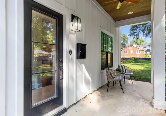 Photo 3 of Single family home for sale at 423 Sylvania Ave, Charlotte, NC 28206 | MLS# 4409126 | Listing updated on 2026-09-05