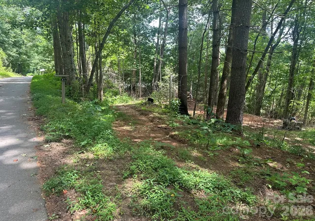 3rd image of 210/240 Gobbler Cir #19/21, Horse Shoe, NC 28742 | MLS# 4409137