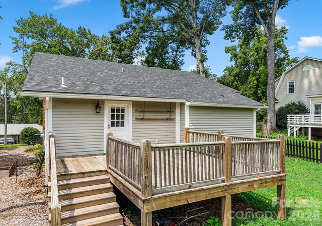 35th image of 143 Broadway Ave, Tryon, NC 28782 | MLS# 4409140