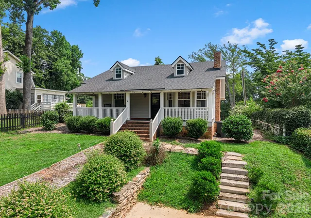 Photo 3 of Single family home for sale at 143 Broadway Ave, Tryon, NC 28782 | MLS# 4409140 | Listing updated on 2026-09-25