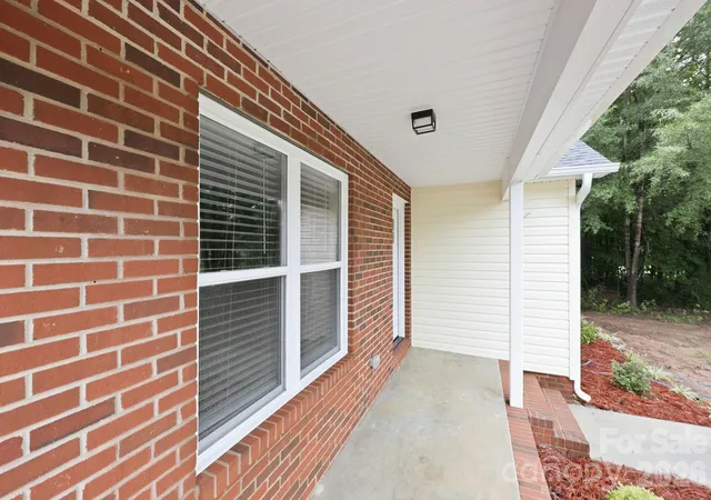 Photo 3 of Single family home for sale at 160 Birchwood Dr, Salisbury, NC 28146 | MLS# 4409143 | Listing updated on 2026-09-22