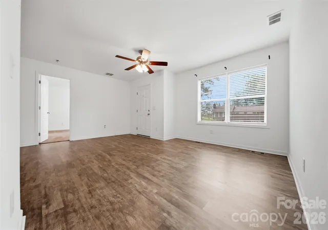 Photo 4 of Single family home for sale at 117 Falls St, Morganton, NC 28655 | MLS# 4409147 | Listing updated on 2026-08-19