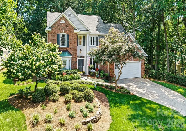 2nd image of 8810 Oakham St, Huntersville, NC 28078 | MLS# 4409164