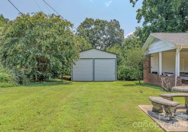 Photo 3 of Single family home for sale at 1169 Burkehurst Ave, Morganton, NC 28655 | MLS# 4409187 | Listing updated on 2026-09-08