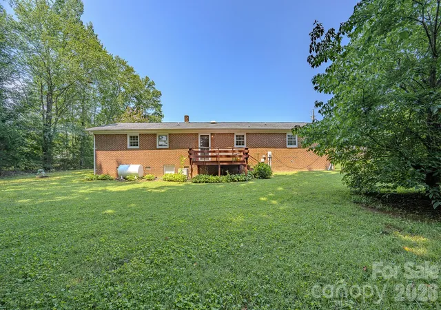 Photo 3 of Single family home for sale at 1169 Burkehurst Ave, Morganton, NC 28655 | MLS# 4409187 | Listing updated on 2026-09-08