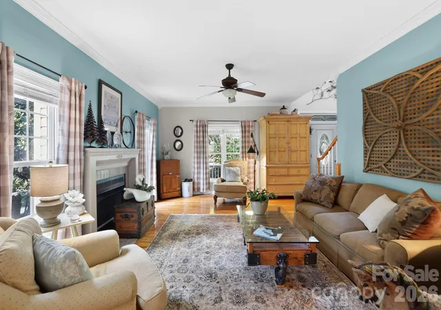 3rd image of 254 Kanuga Forest Dr, Hendersonville, NC 28739 | MLS# 4409207