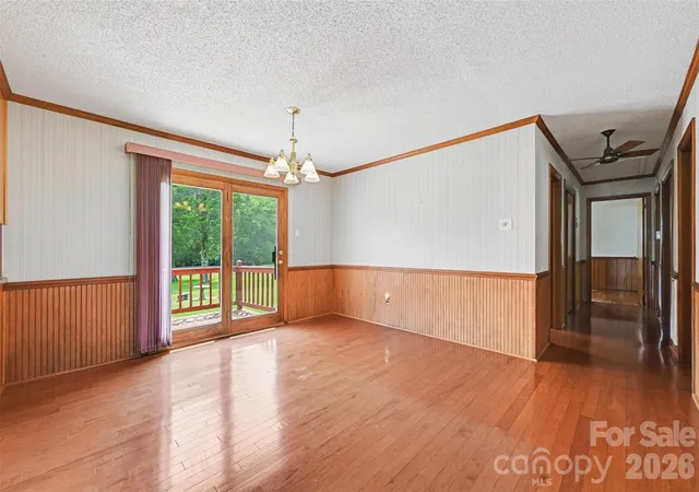 Photo 4 of Single family home for sale at 225 Oliphant Rd, Mooresville, NC 28115 | MLS# 4409209 | Listing updated on 2026-09-26