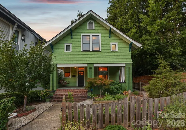 2nd image of 1000 Margaret Brown St, Charlotte, NC 28202 | MLS# 4409234