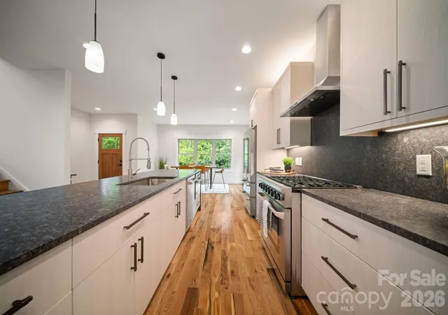 Photo 3 of Single family home for sale at 91 Glendale Ave, Asheville, NC 28803 | MLS# 4409237 | Listing updated on 2026-08-09