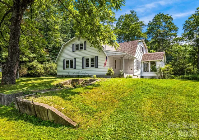 Photo 2 of Single family home for sale at 680 Pennsylvania Rd, Arden, NC 28704 | MLS# 4409240 | Listing updated on 2026-08-27