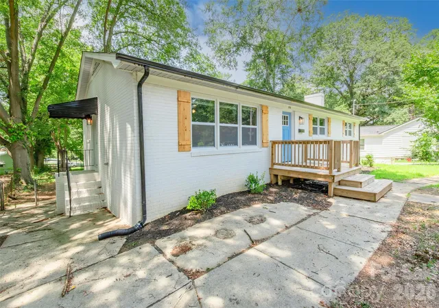 3rd image of 919 N Weldon St, Gastonia, NC 28052 | MLS# 4409243