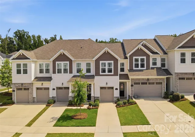3rd image of 15617 Little Bluestem St, Charlotte, NC 28278 | MLS# 4409246