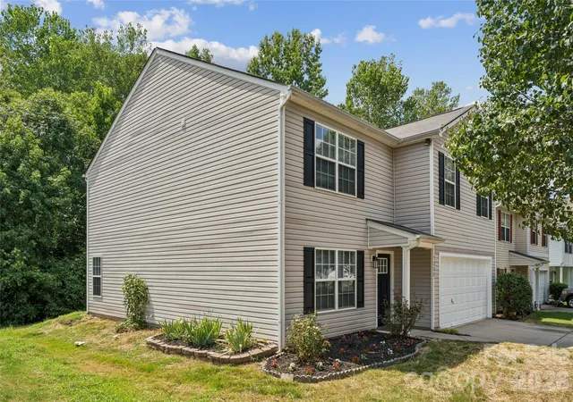 5th image of 7305 Larwill Ln, Charlotte, NC 28216 | MLS# 4409248