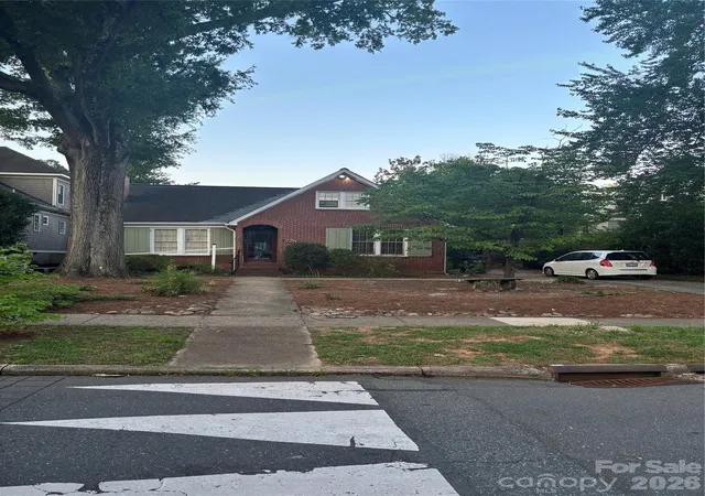 5th image of 228 Cottage Pl, Charlotte, NC 28207 | MLS# 4409250