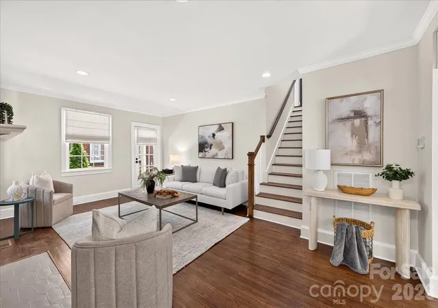 Photo 4 of Single family home for sale at 720 E Park Ave, Charlotte, NC 28203 | MLS# 4409263 | Listing updated on 2026-09-29