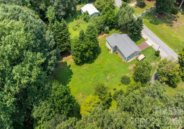 Photo 5 of Single family home for sale at 232 New Hope Way, Marion, NC 28752 | MLS# 4409290 | Listing updated on 2026-08-02