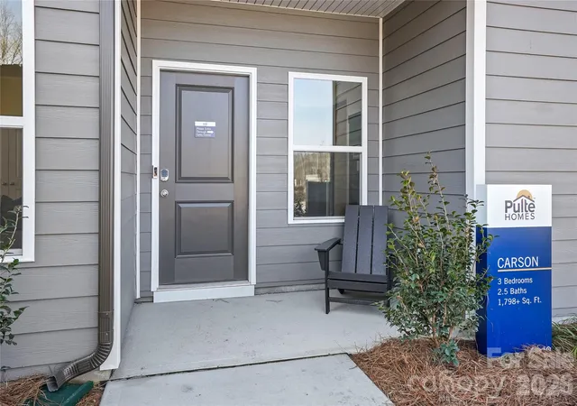 2nd image of 13021 Muscovy Ct, Charlotte, NC 28269 | MLS# 4409306