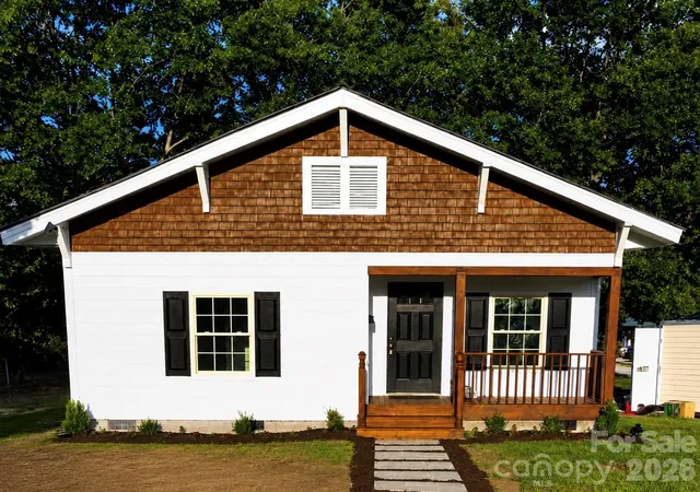 1st image of 207 Chestnut St, Gaffney, SC 29340 | MLS# 4409310